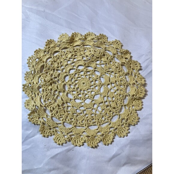 Vintage Lot-2 Crocheted Doilies Scalloped Round Yellow & Pink 10" Grandma Core - Picture 3 of 7